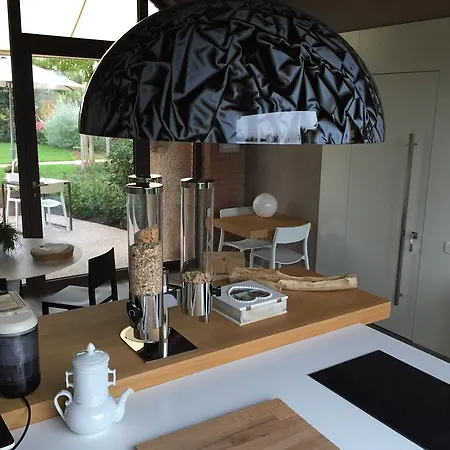 Relais Corte Mastella * Буссоленго